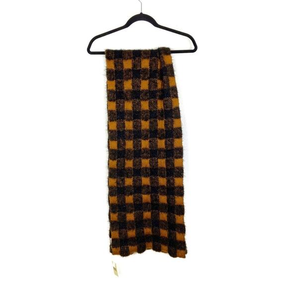 NWT Plaid Winter Scarf Black & Mustard Metallic - Picture 4 of 6